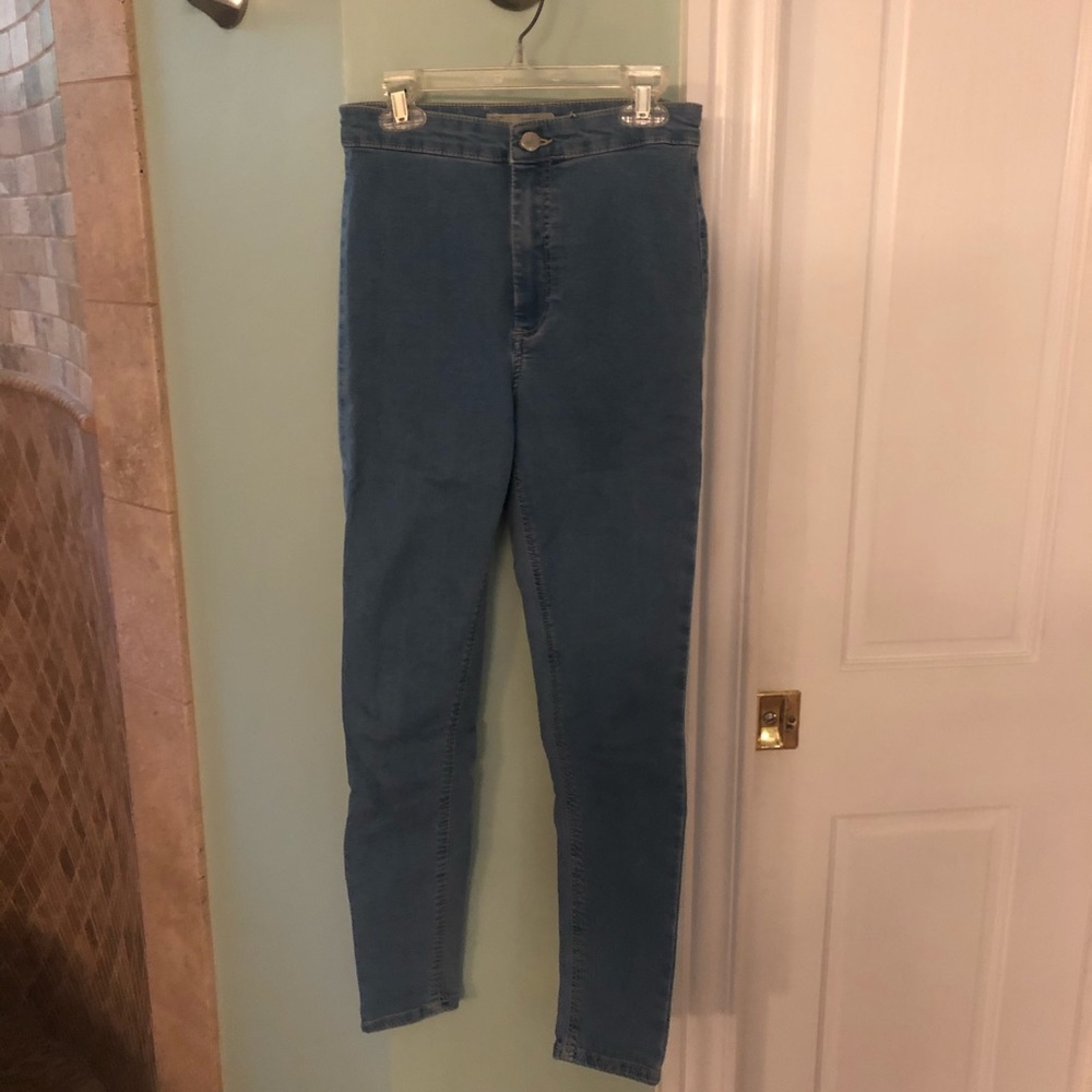 Blue wash top shop jeggings